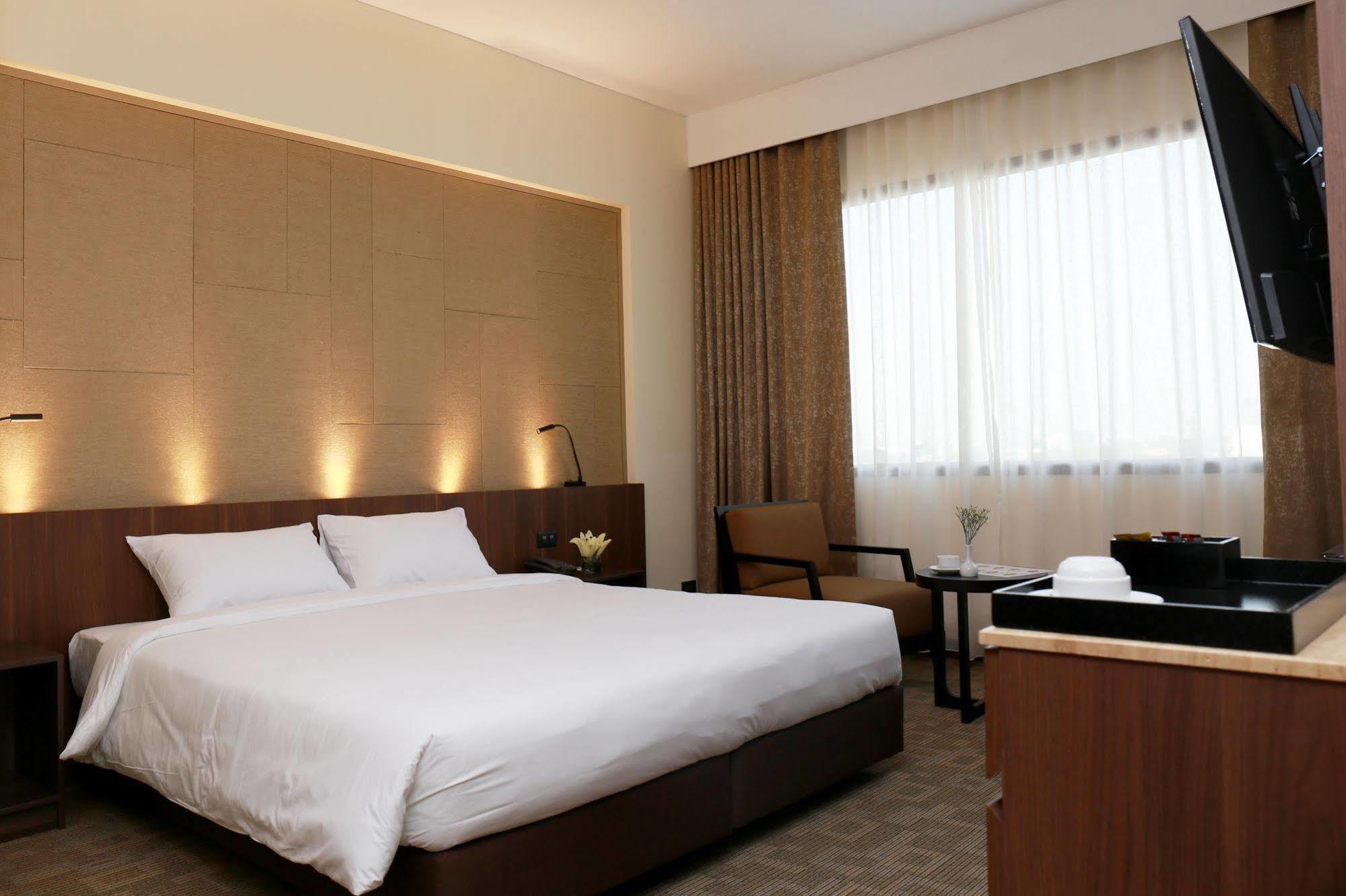 Louis Tavern Hotel Bangkok Eksteriør billede
